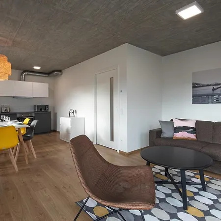 7 Ruzyne Apartman